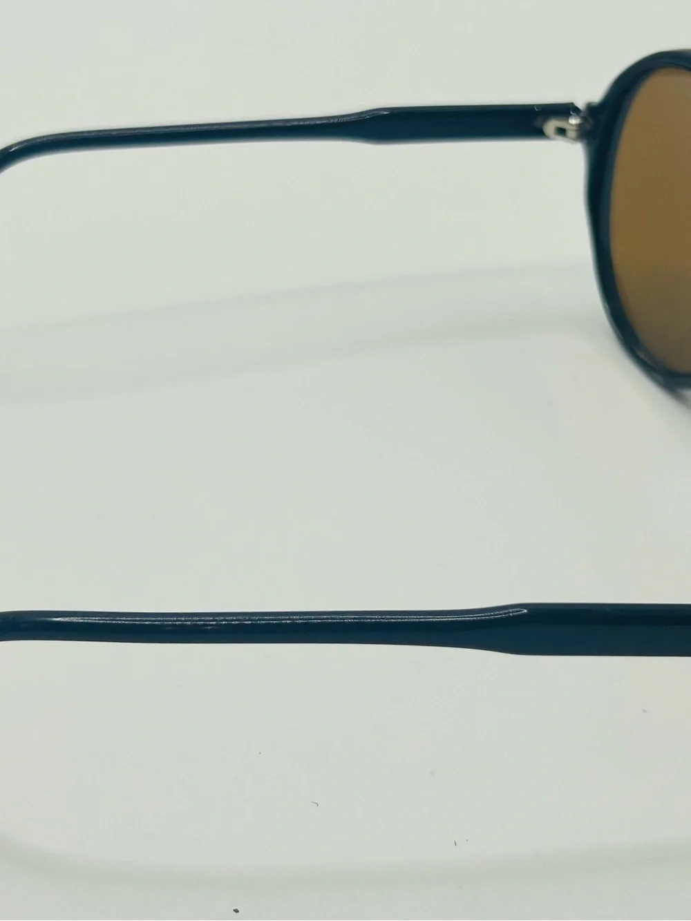 Men's vintage Vetra Aviator Sunglasses with Green Mirrored Lenses